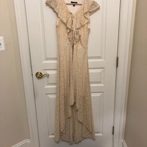 City Triangles Cream Sleeveless with a V-Neck